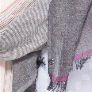 Lululemon Warrior Scarf